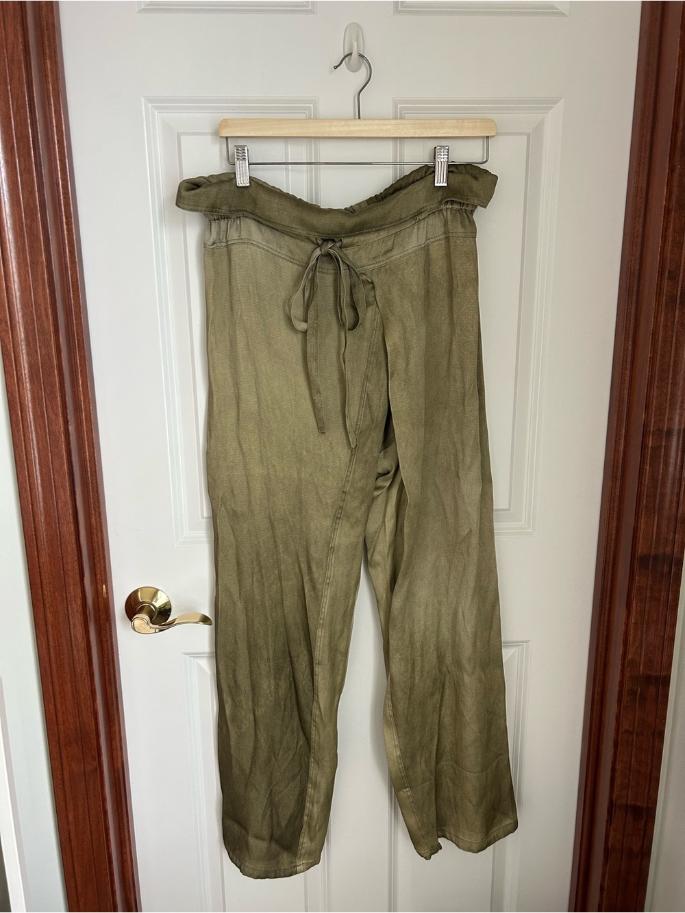 Zara NWOT Olive Green Wide-Leg Tie Drop Waist Pants
